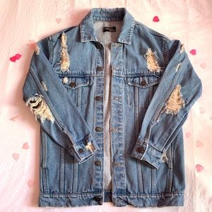 BDG Distressed Jean Jacket 💙